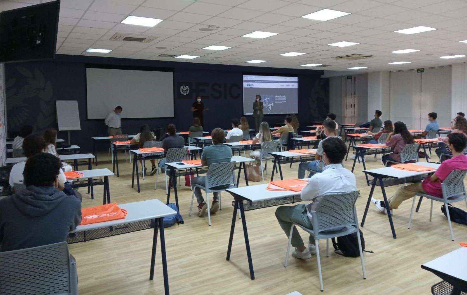 ESIC Sevilla comienza el curso con normalidad y un 95% de plazas cubiertas en el área universitaria