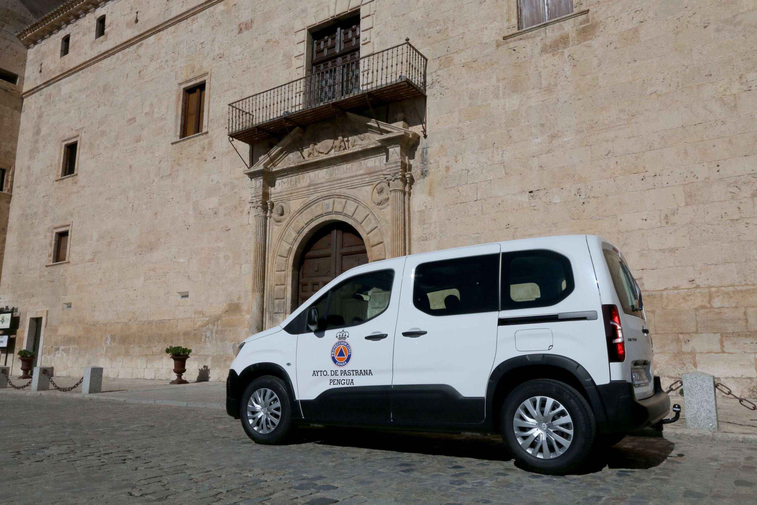 El Ayuntamiento de Pastrana estrena furgoneta de Protección Civil