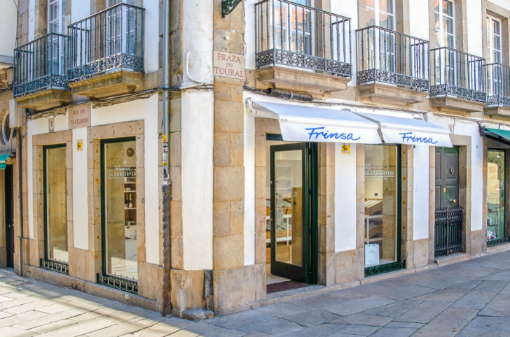 Frinsa abre nueva tienda "La Conservera" en el casco histórico de Santiago de Compostela