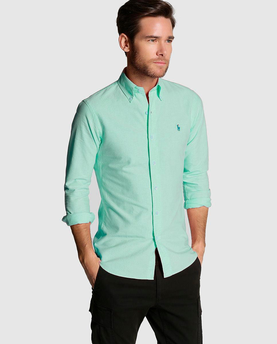 Las razones por las que la camisa masculina es la prenda idónea para el trabajo en oficinas por camisa.cc