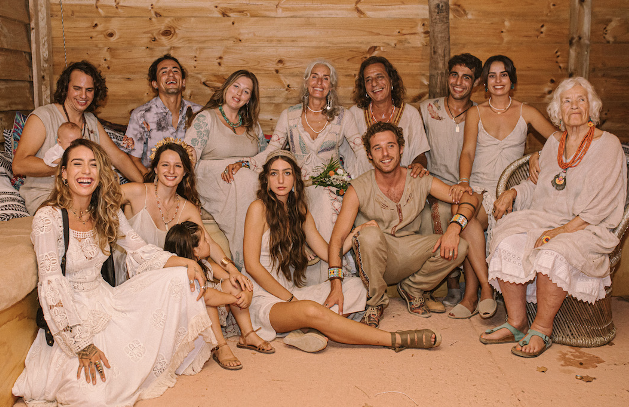 Merel y Alok, los creadores de World Family Ibiza, se dan el "sí quiero" en la boda más auténtica del año