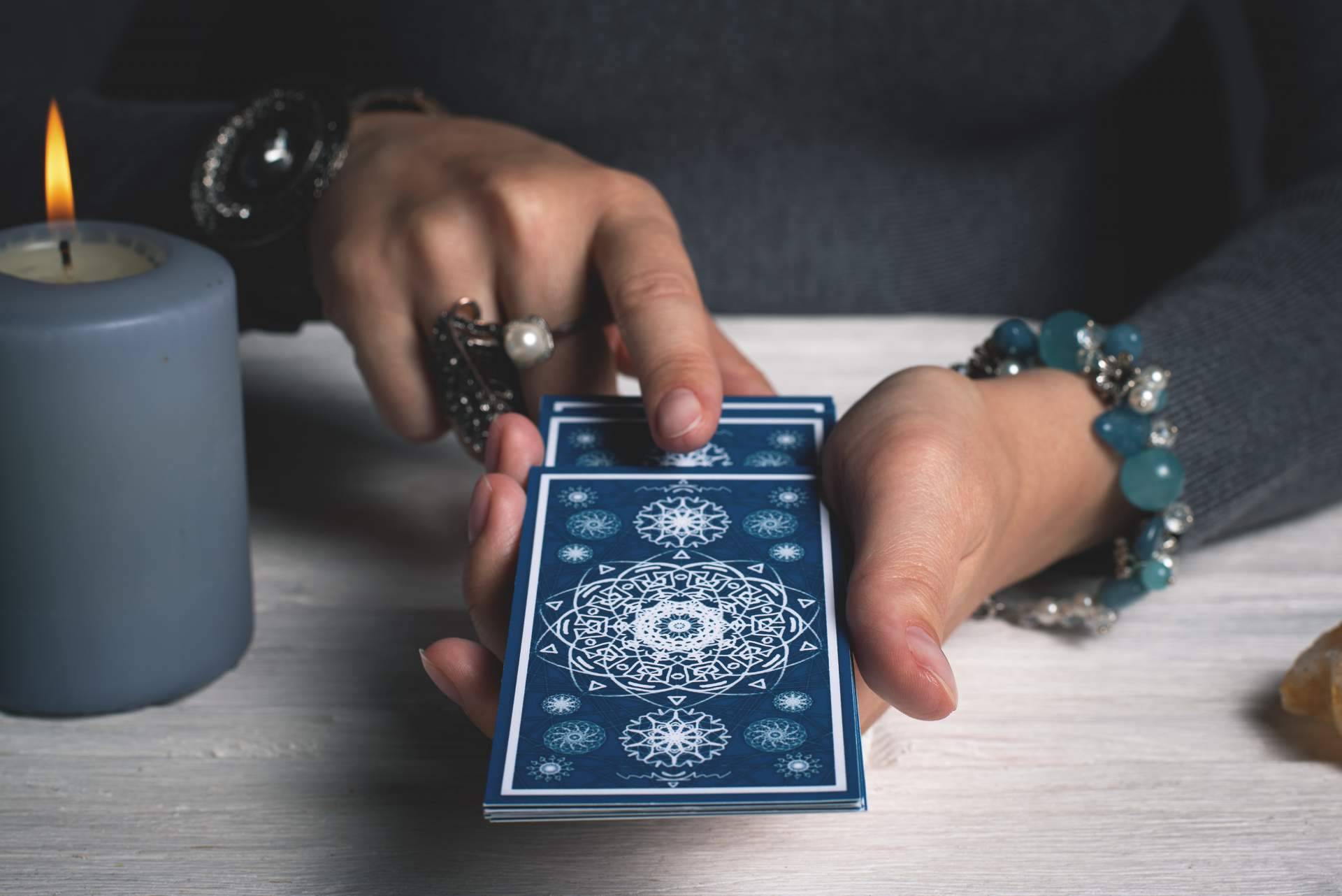¿Cómo es el tarot 10 euros 30 minutos, la oferta de Tarot 5 por 15?