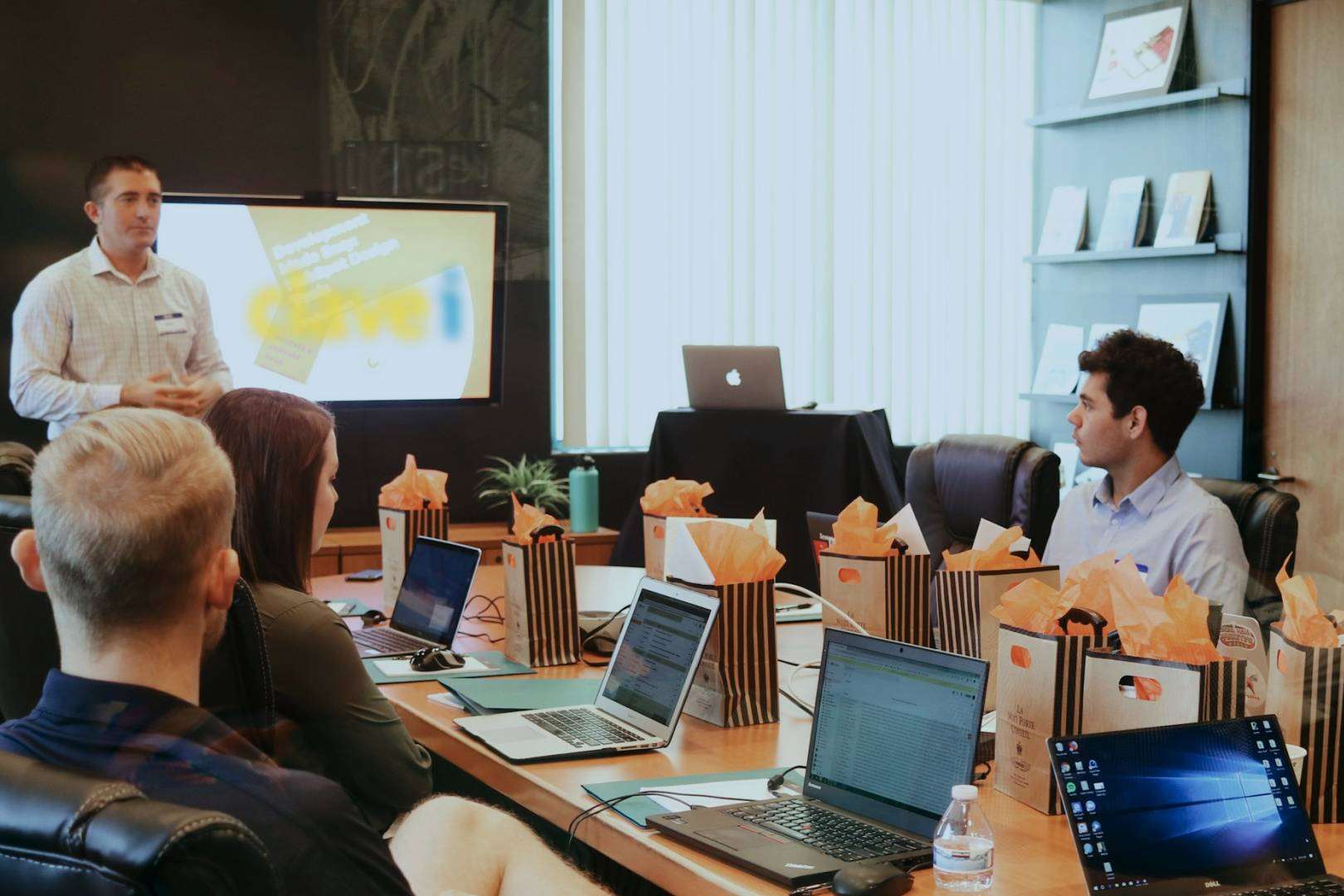 Clavei presenta el Visionboard Digital 2026-2027 para preparar a las pymes ante Factura Electrónica y VeriFactu